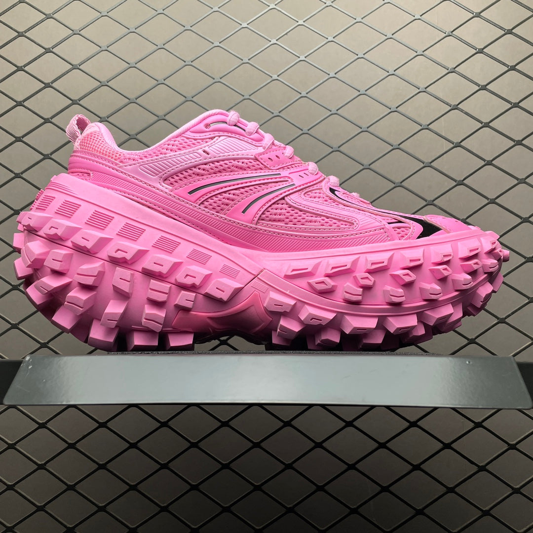 Balenciaga defender