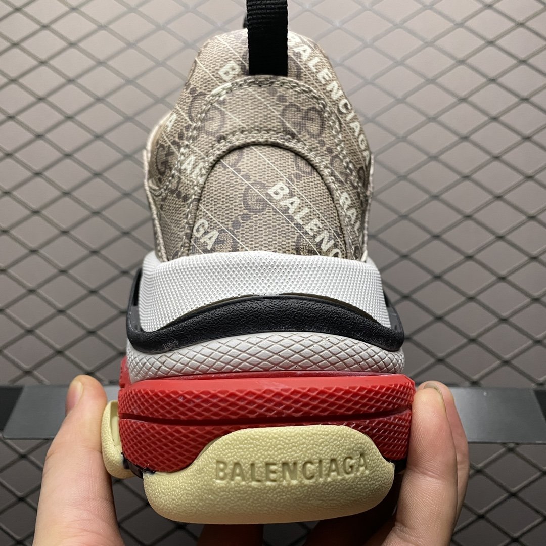 Balenciaga TripleS