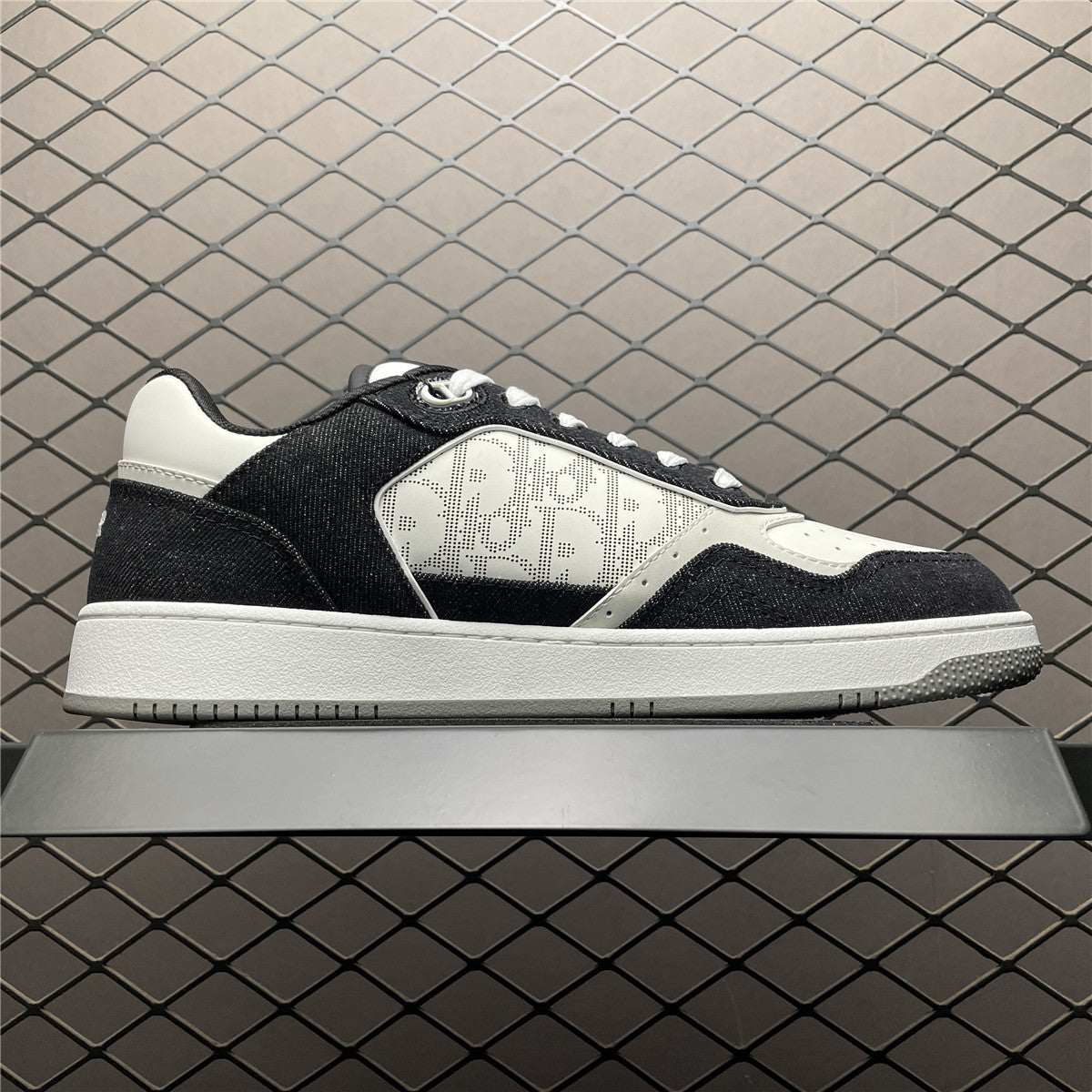 Dior B27