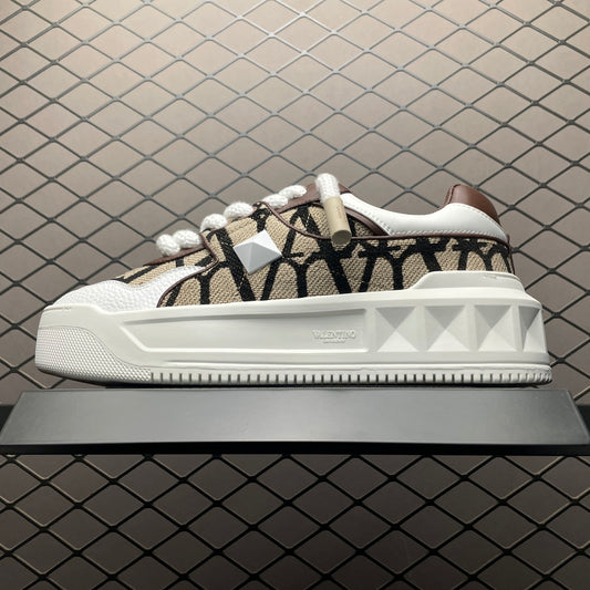 Valentino Sneakers